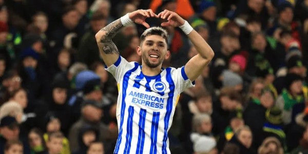 fb体育-布莱顿中场恩西索接受左膝体检，白堡暂时搁置交易，等结果