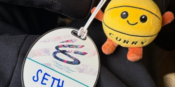 赛斯-库里盛赞中国行：重庆的热情与厚爱令人难忘🏀